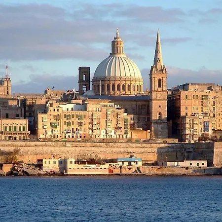 דירה Fabulous Penthouse In A Prime Location Is-Swieqi