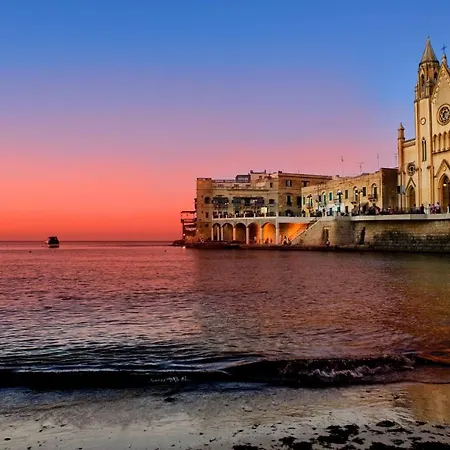 Fabulous Penthouse In A Prime Location * Is-Swieqi